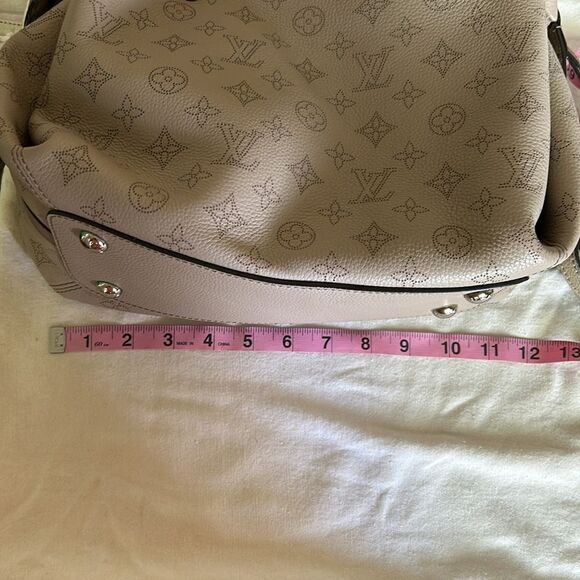 Louis Vuitton NWOT bag with cross body straps silver keys locks dust bag - Picture 4 of 17